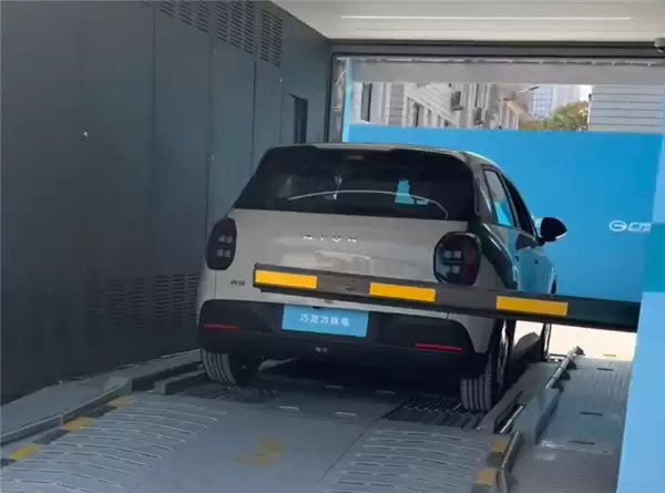 京东汽车实车换电实测:不到100秒完成换电 续航500公里