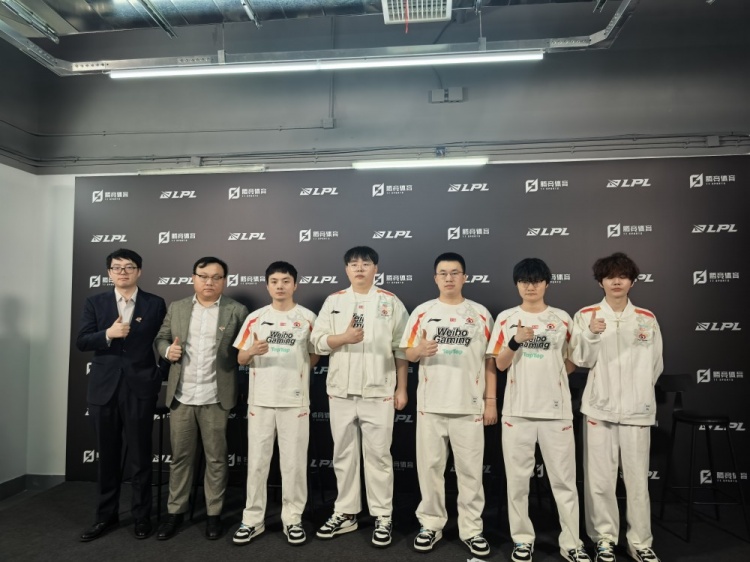 Xiaohu：赢下一场比赛五个人都很重要，要一起努力