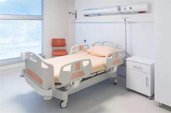 为啥医院椅子有的密密麻麻带小孔:原因揭开