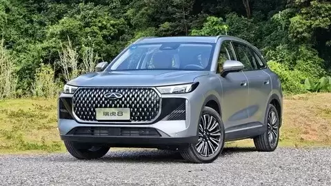 奇瑞第五代瑞虎8上市,9.99万起售双外观设计