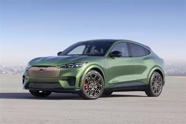 福特CEO:对特斯拉及中国造车新势力的领先水平感到惊讶