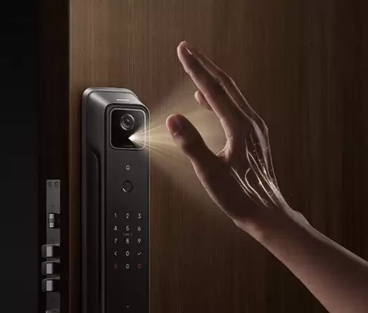 不到三月 2499 → 1388 元腰斩:小米智能门锁 4 Pro 新低,隔空刷掌秒开锁