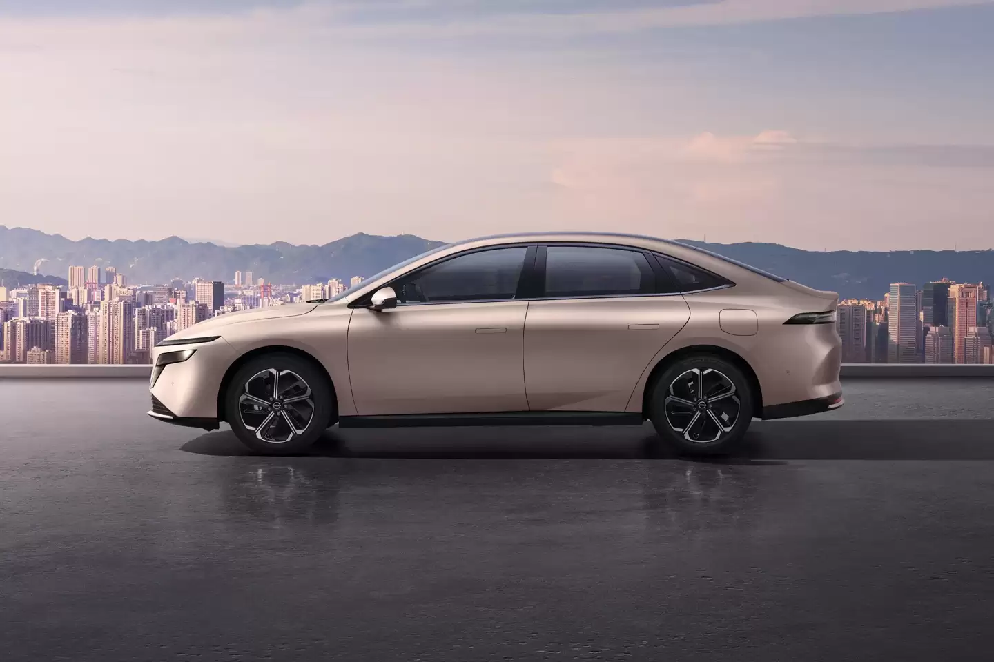 11 月 13 日见，东风日产首款插混轿车 N6 预售定档