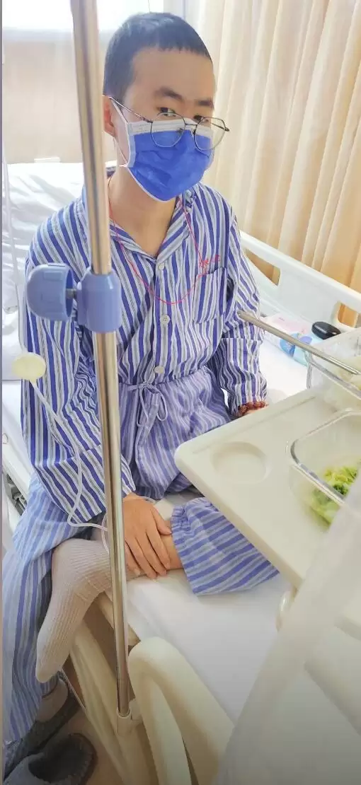 少年拿到大学录取通知书不久后病逝：年仅18岁