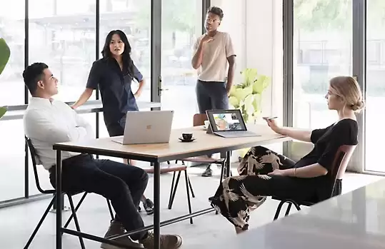 每周至少到办公室四天，微软 AI 部门 CEO 苏莱曼推行严格线下办公政策