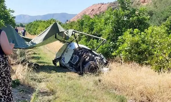 曾言飞行感受到自由 南非女星开直升机撞上高压电线坠亡
