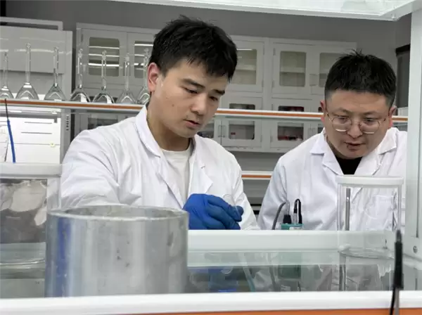 重大技术突破 ！我国科学家在金属中发现“负能界面”