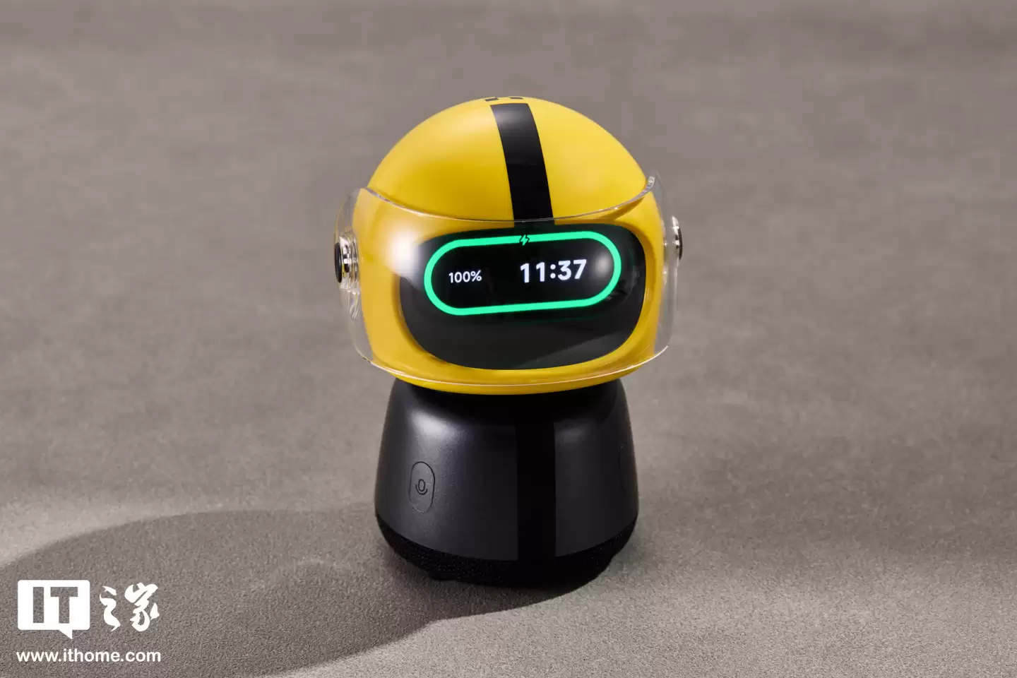 小米手环10新版本开启特邀用户招募：升级全新风格设计、焦点通知优化等