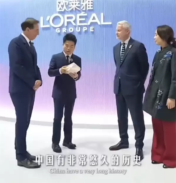 疯狂英语李阳称董宇辉英语差 本人回应:抱歉英语丢太久