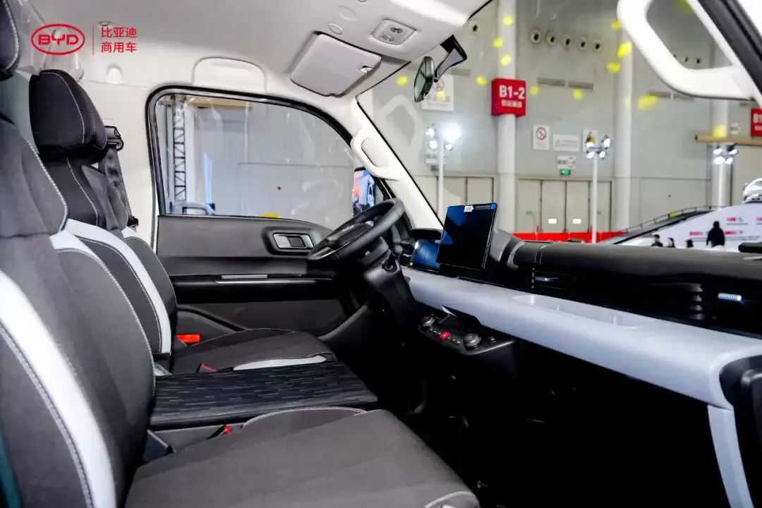 比亚迪驭卡T4 发布：62.3kWh 刀片电池、150kW 扁线电机输出 204 马力，首发价 9.58 万元起