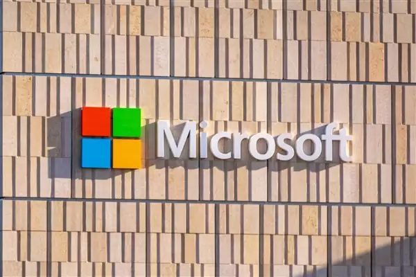 连吃带拿 微软CEO称有权“借鉴”OpenAI自研芯片设计