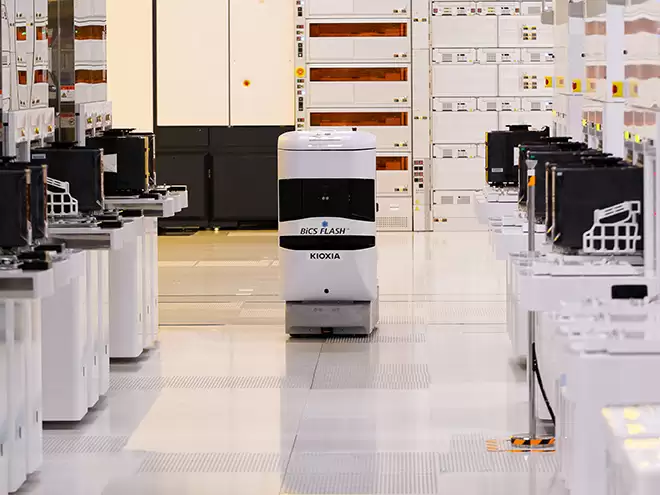 铠侠 2025 财年第二季度营收 4483.46 亿日元,环比大增 30.8%