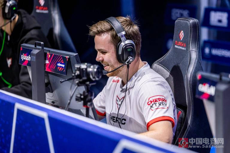 NIP选手sjuush炮轰VRS排名系统:整个体系存在严重缺陷! NIP选手sjuush炮轰VRS排名系统:整个体系存在严重缺陷!