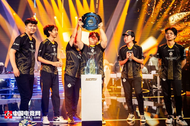 CS电竞世界杯总决赛:蒙古铁骑The MongolZ战队夺冠,Techno荣膺EWC 2025 MVP! CS电竞世界杯总决赛:蒙古铁骑The MongolZ战队夺冠,Techno荣膺EWC 2025 MVP!