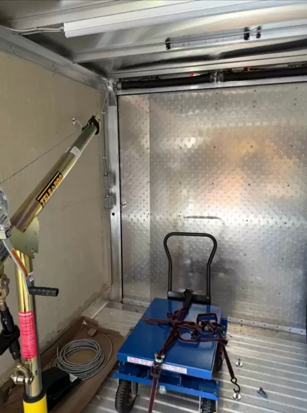 特斯拉在美国召回1万台Powerwall储能设备：此前已发生多起冒烟、起火事故