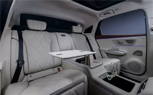 猎光700辅助驾驶上车!奇瑞风云A9L光辉版上市:17.19万起