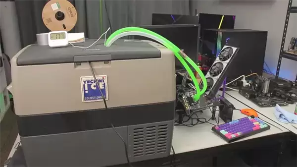 超频玩家用冰柜散热将RTX 5050超逾3.5GHz创纪录