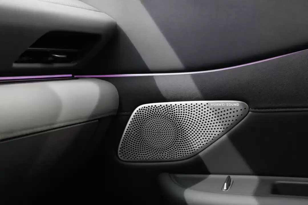 全球首个鸿蒙座舱燃油车,东风日产全新天籁 11 月 21 日广州车展上市