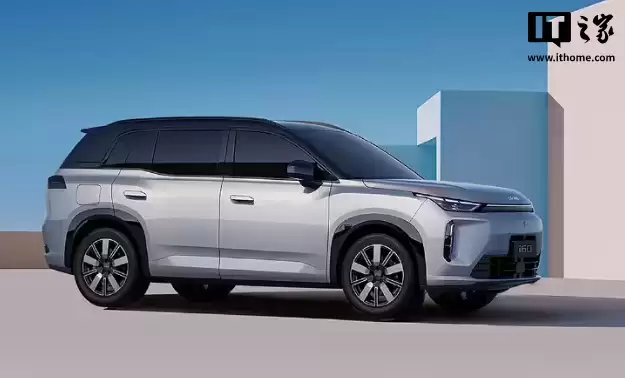 限时钜新价 10.48 万元起、纯电 / 增程双动力,广汽埃安 AION i60 上市