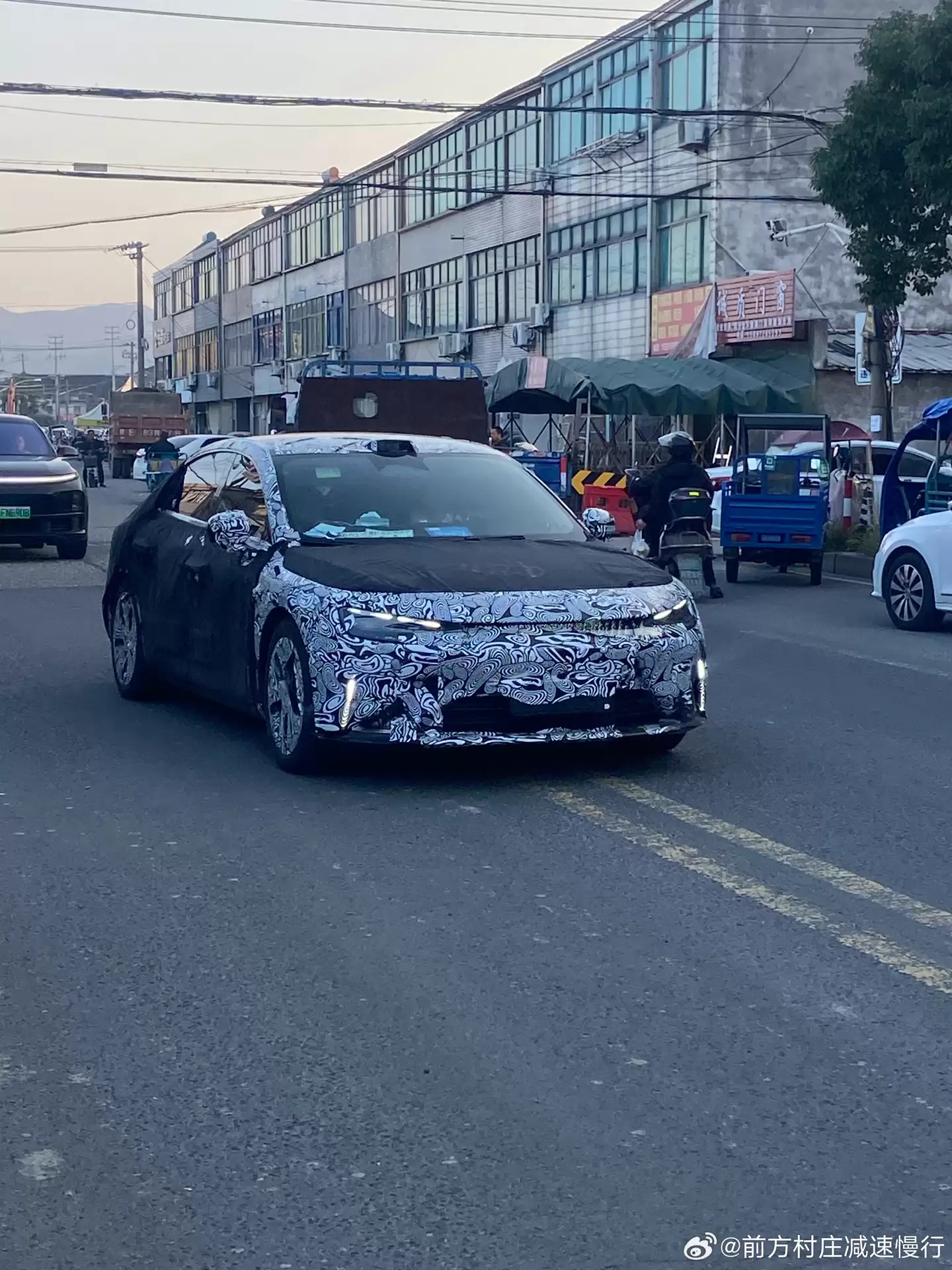 神秘新车谍照曝光，有望为smart品牌首款中型轿车精灵#6