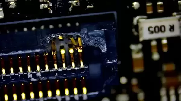 1万美刀的RTX RPO 6000专业显卡PCIe接口损坏变砖!维修几率为零