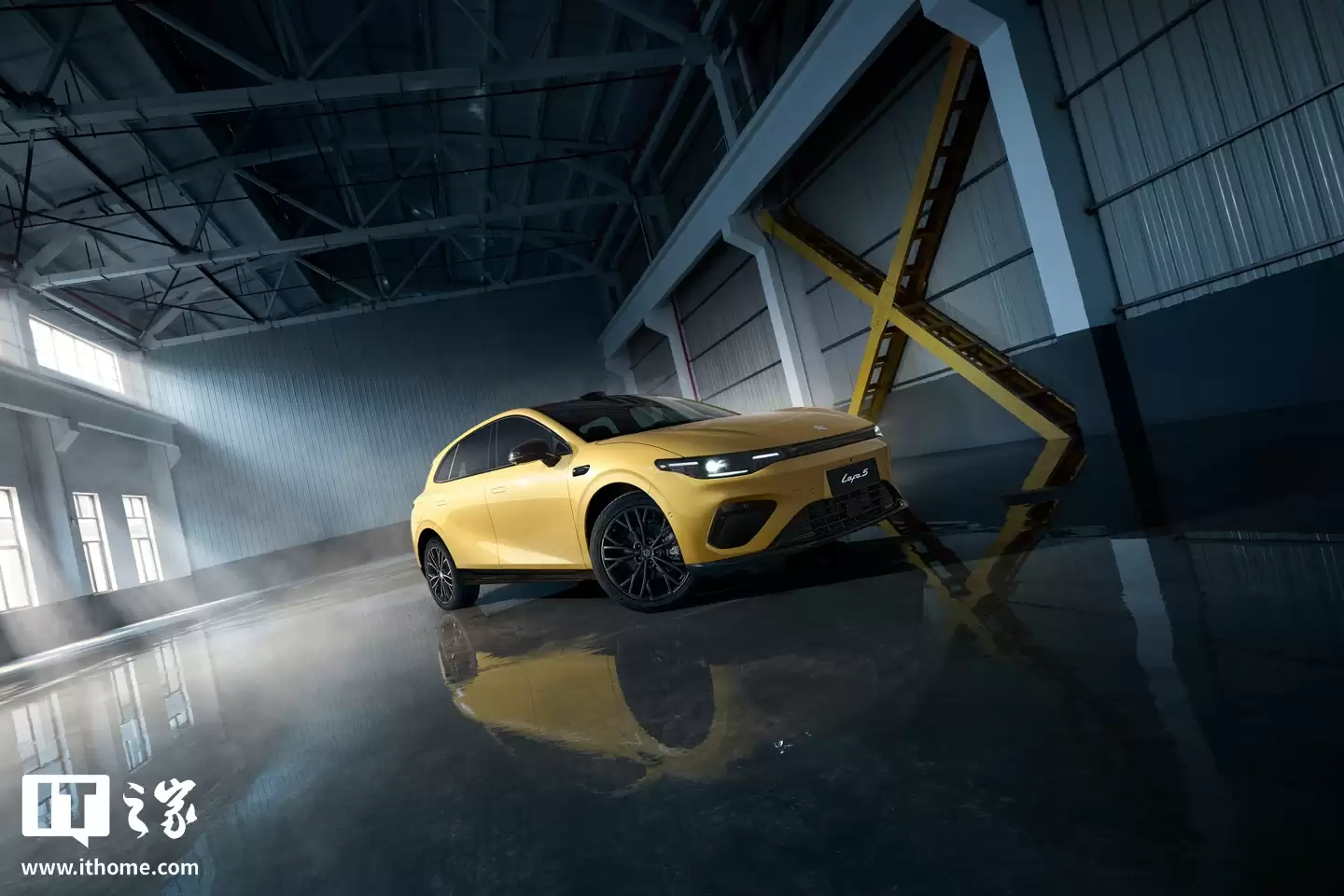 零跑汽车朱江明:Lafa5、D19、A10 蓄势待发,明年冲击 100 万辆销量目标