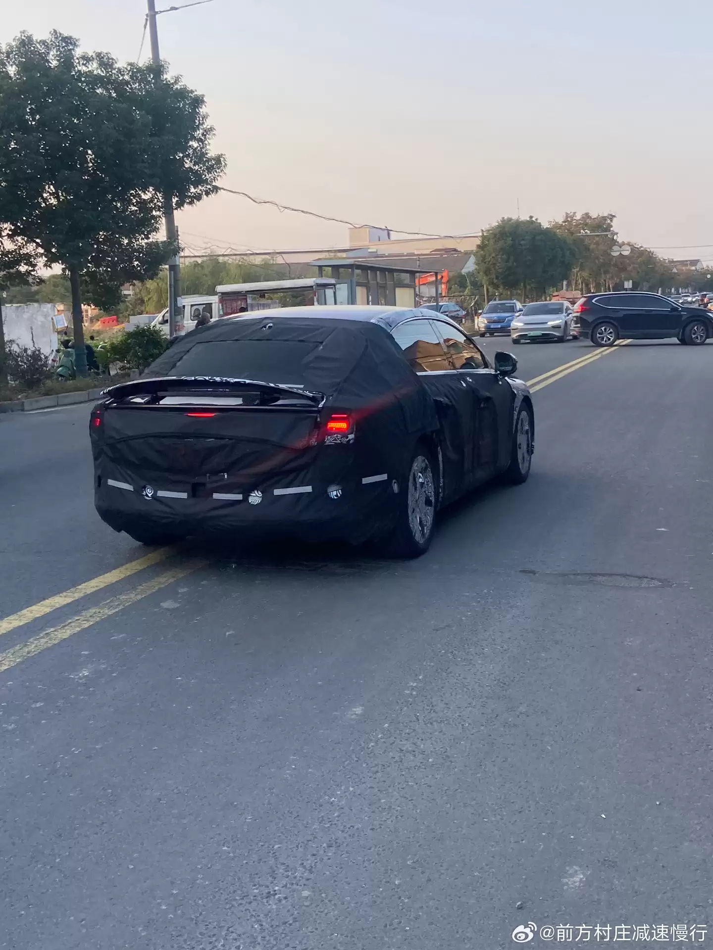 神秘新车谍照曝光，有望为smart品牌首款中型轿车精灵#6