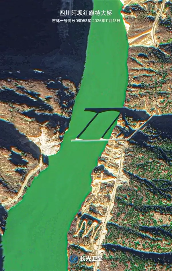 卫星直击四川特大桥垮塌:130米长的引桥不见了