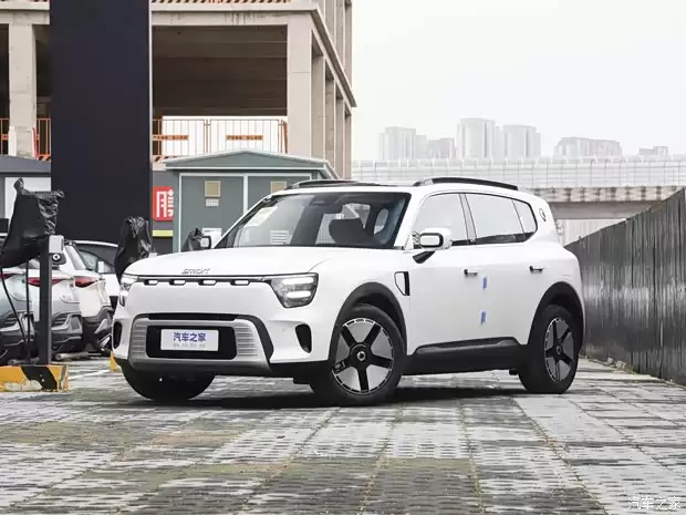 smart精灵5 EHD正式启动交付，插电混动中型SUV售价18.99万元起