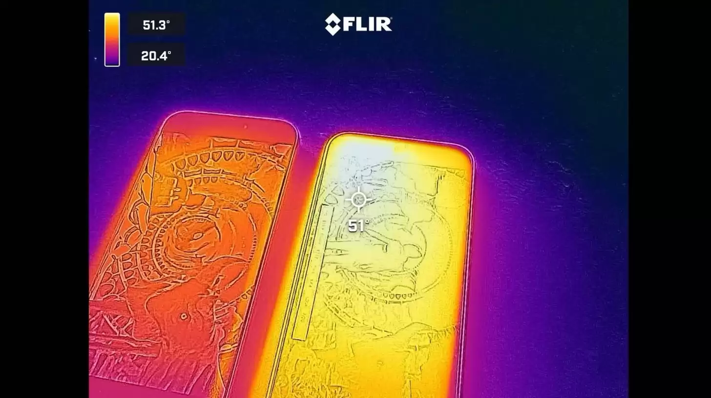 Max Tech 频道测试一加 15 手机,高负载场景下存在过热问题