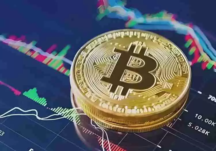 2025年11月市场分析：比特币（BTC）抛售、贵金属热潮与股市动态