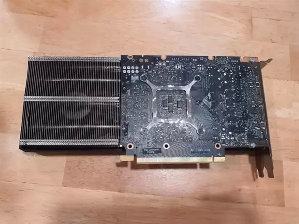 发布五年后：首张RTX 3060原型卡现身！