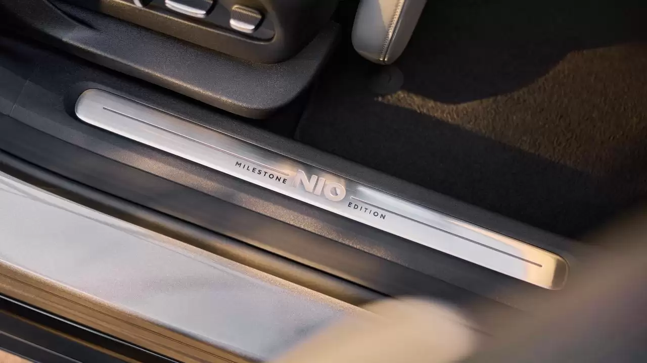 整车 34.98 万元 / 租电 24.18 万元，蔚来新 ES6 30 万台纪念版上市