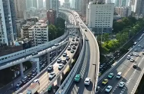 新能源汽车营销乱象：虚假宣传与行业反思