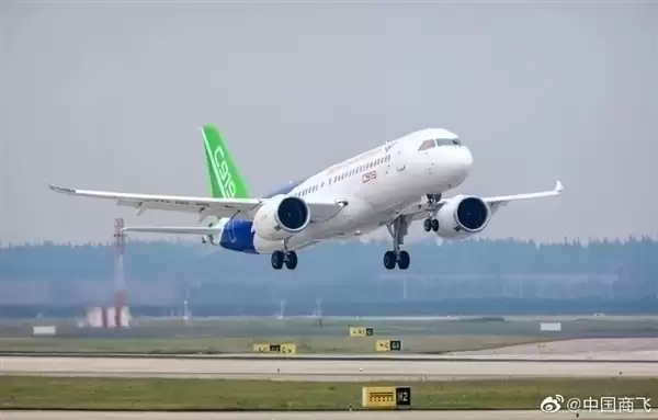 中国商飞 C919、C909 首次亮相中东 空客、波音回应