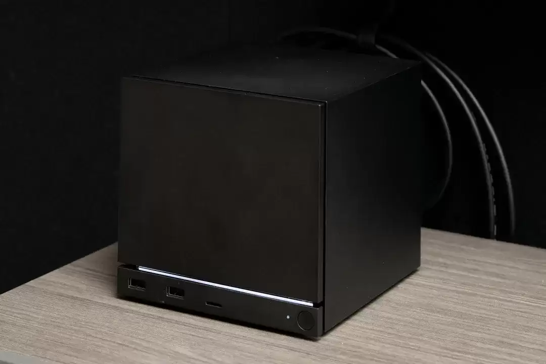 Steam Deck 游戏掌机有望实现无缝后台更新,连接底座后自动升级