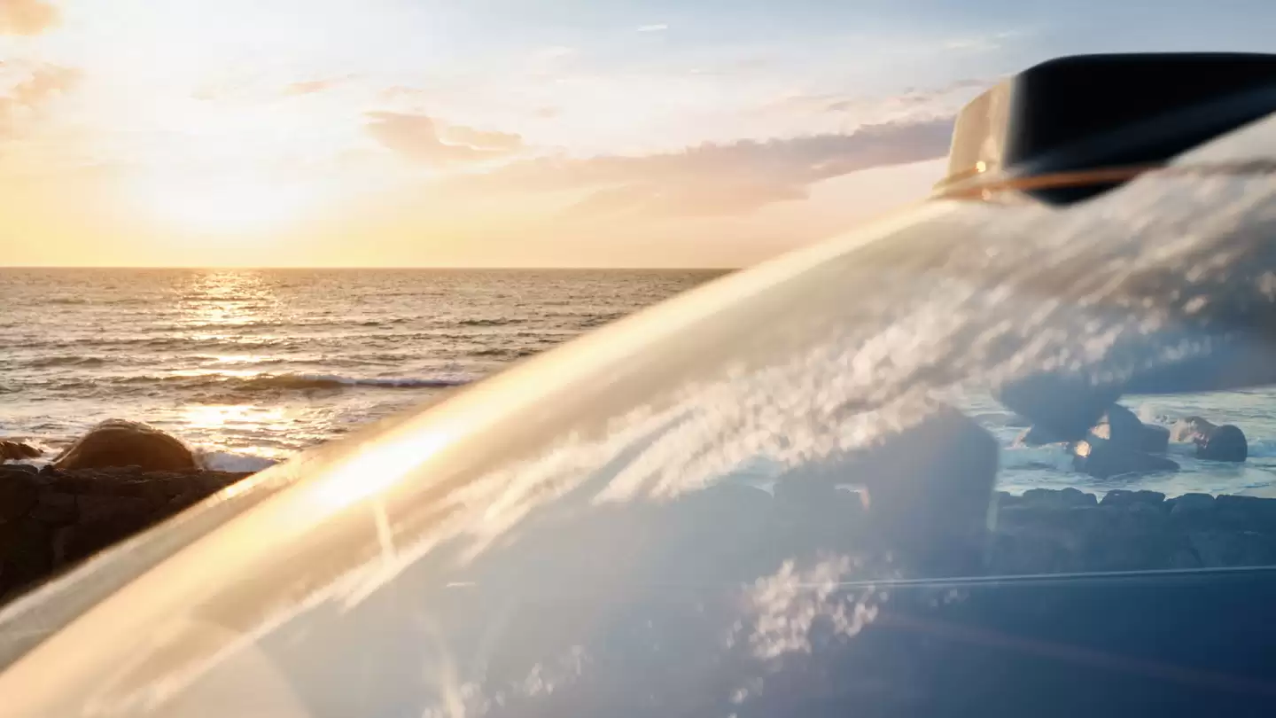 比亚迪仰望 U7 全新车身配色“星河蓝”11月21日亮相广州车展,现款62.8万元起