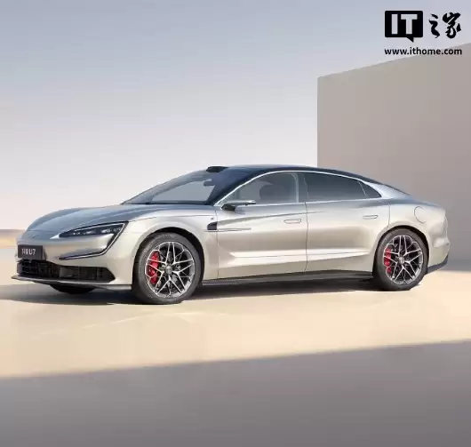 比亚迪仰望 U7 全新车身配色“星河蓝”11月21日亮相广州车展,现款62.8万元起