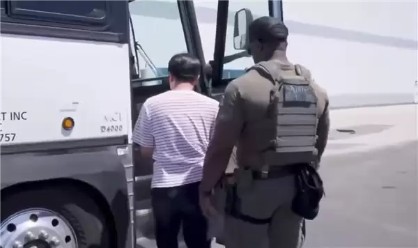 现代汽车CEO:白宫已就突袭美国韩厂给自己道歉