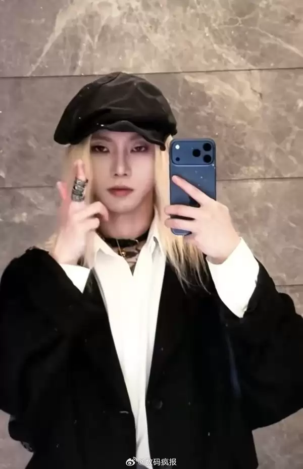 马云和刘强东都用上了iPhone 17 Pro Max 这些明星也在用