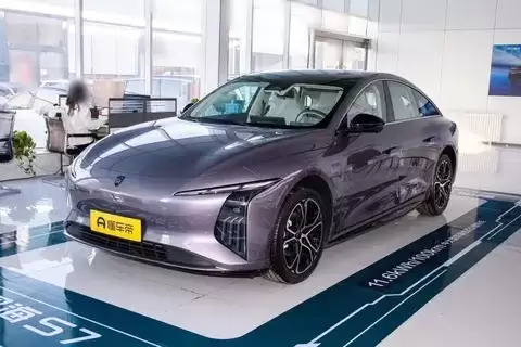 东风风行推出2026款星海S7，售11.99万起，标配800V平台