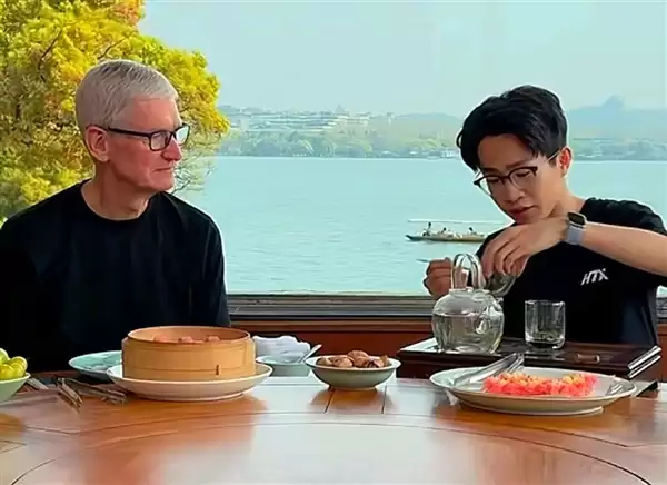 索要“一键三连”却拒绝给司机好评 何同学回应网约车事件