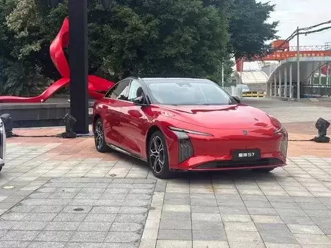 东风风行推出2026款星海S7,800V快充+650km续航,售11.99万起