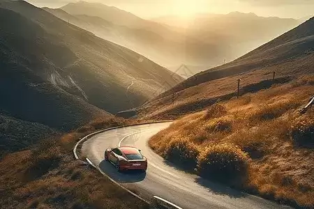 贵州盘山公路盲弯驾驶:目光先行保安全