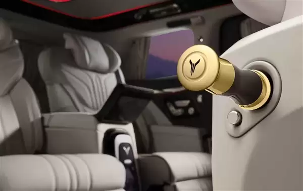 70.99万 岚图梦想家山河上市:尊享四座 剑指丰田埃尔法