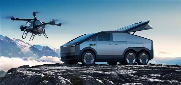 小鹏汇天首台陆行母舰量产试制车正式下线！明年开始交付