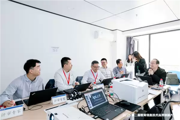 创新大赛标配龙芯CPU：搭档国产AI加速卡