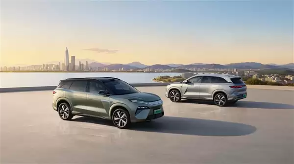 解锁“车位到车位”领航辅助！比亚迪唐L新色版上市：21.48万起