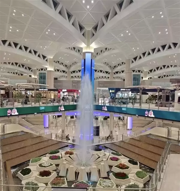 这个机场居然和邻国一样大！堪比10万个足球场