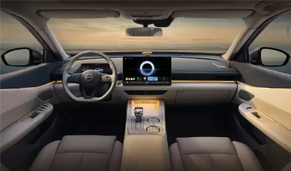限时12.99万起 日产天籁鸿蒙座舱版上市:燃油车全球首搭
